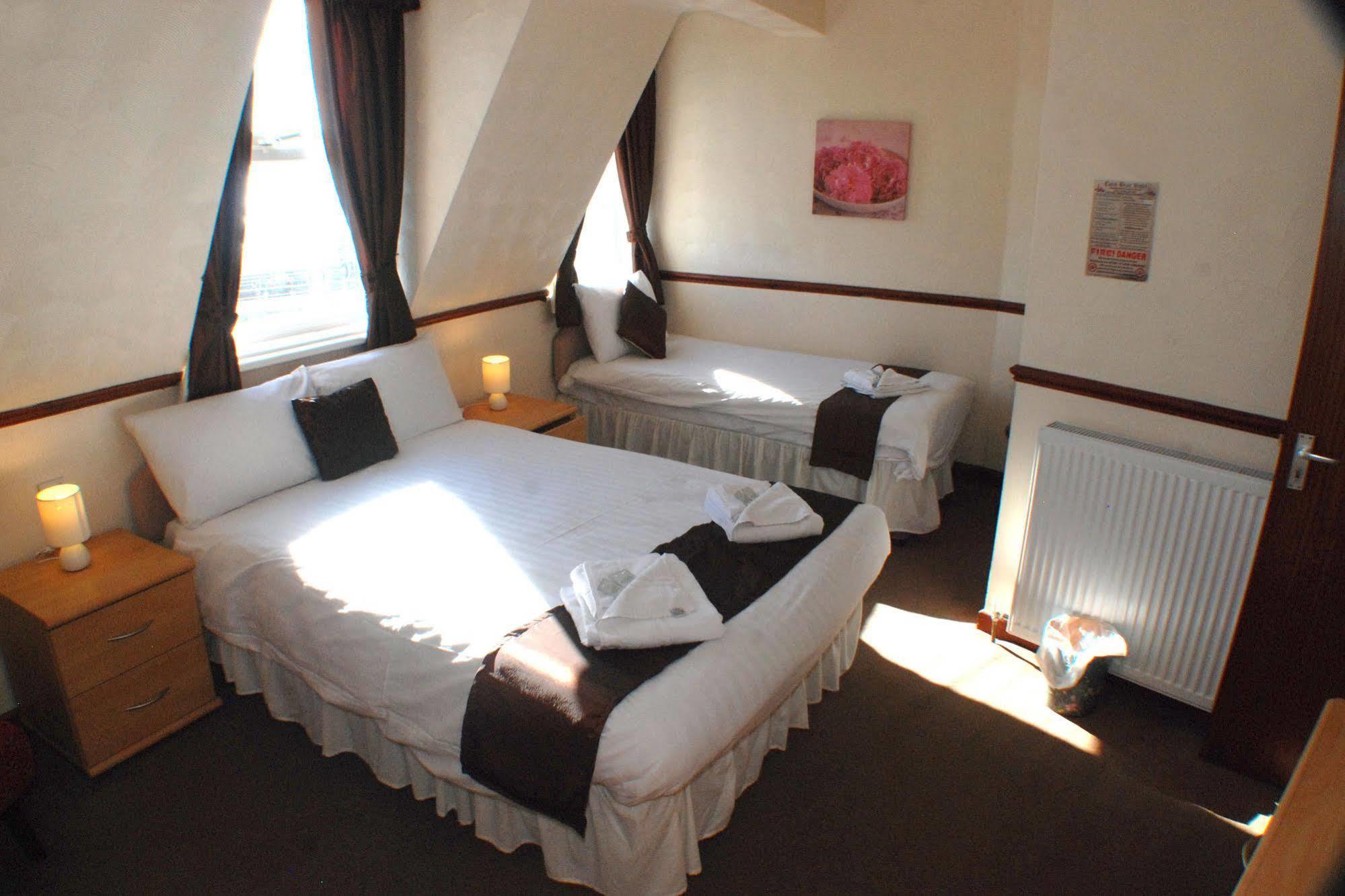 Mars Hotel Seaview Blackpool Esterno foto