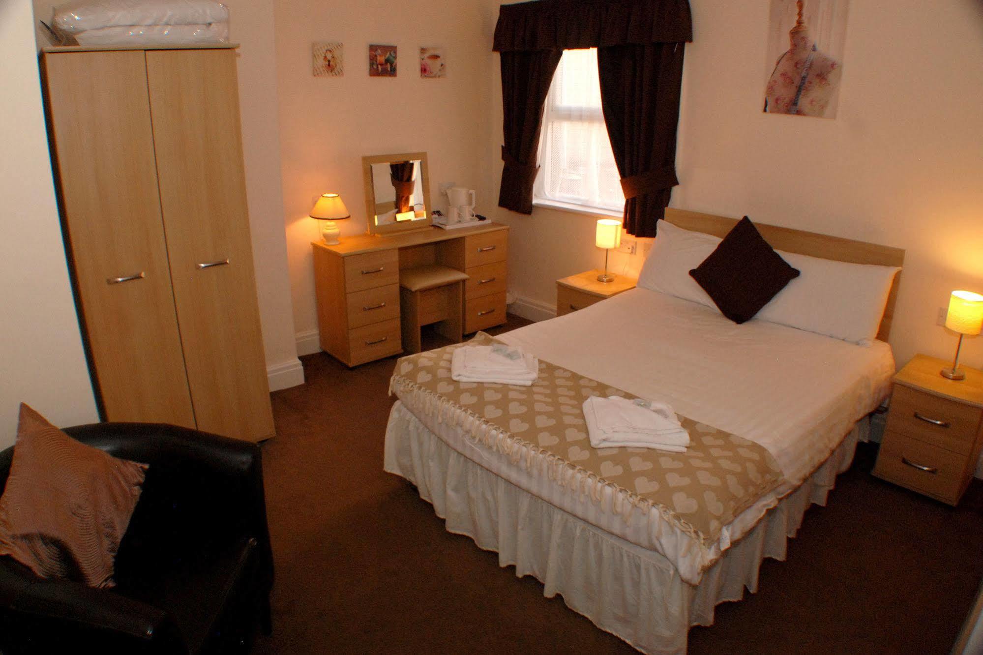 Mars Hotel Seaview Blackpool Esterno foto